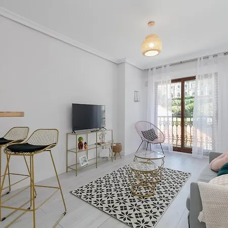 Balcon Con Encanto Con Parking By Appartement