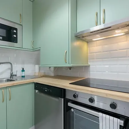 Balcon Con Encanto Con Parking By *